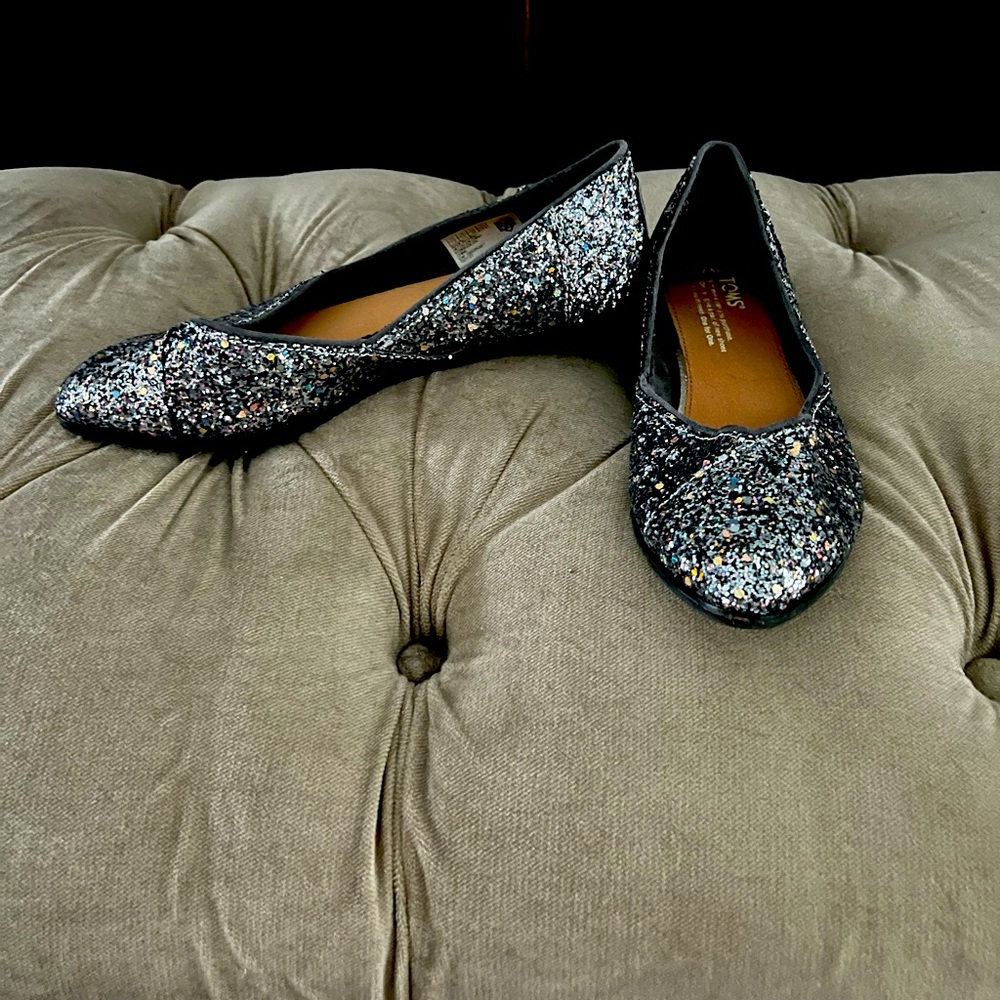 Toms